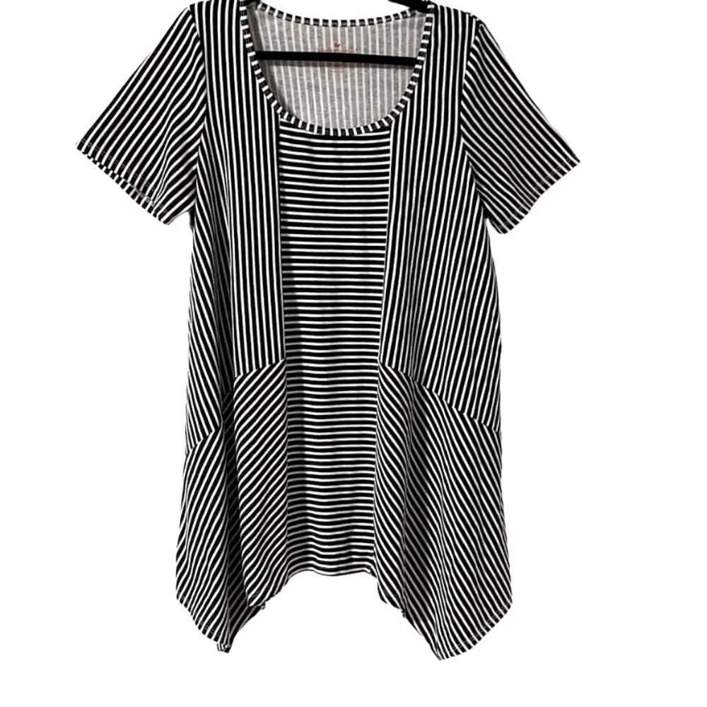 Woman Within Black & White Large 18-20 Asymmetrical Tunic New In Package